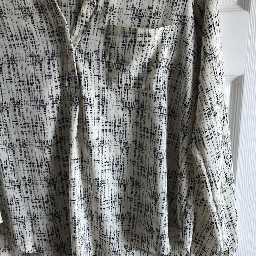 Blouse - Picture 3 of 8